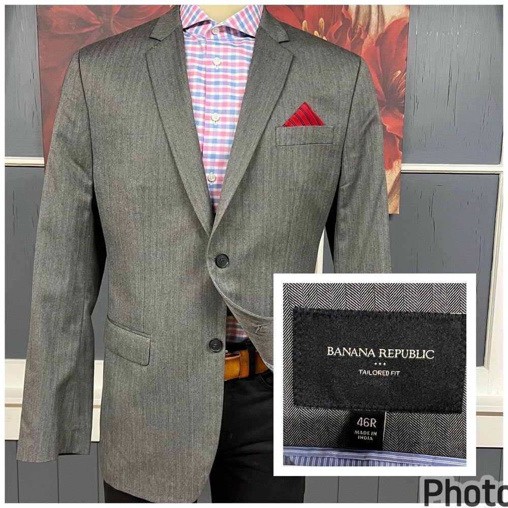 Banana Republic Sport Jacket Blazer Mens 46R Tailored Slim Polyester Herringbone